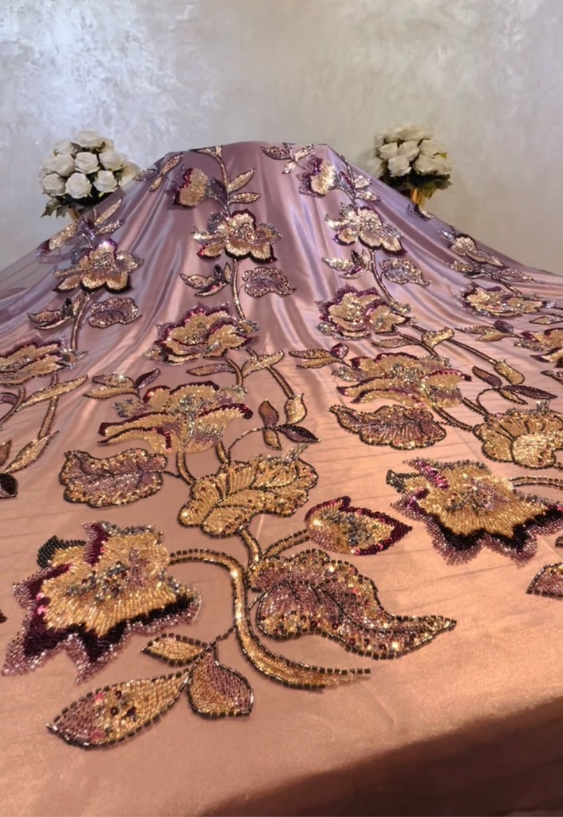 Tissu perle aubergine ( 3 metre + fon)