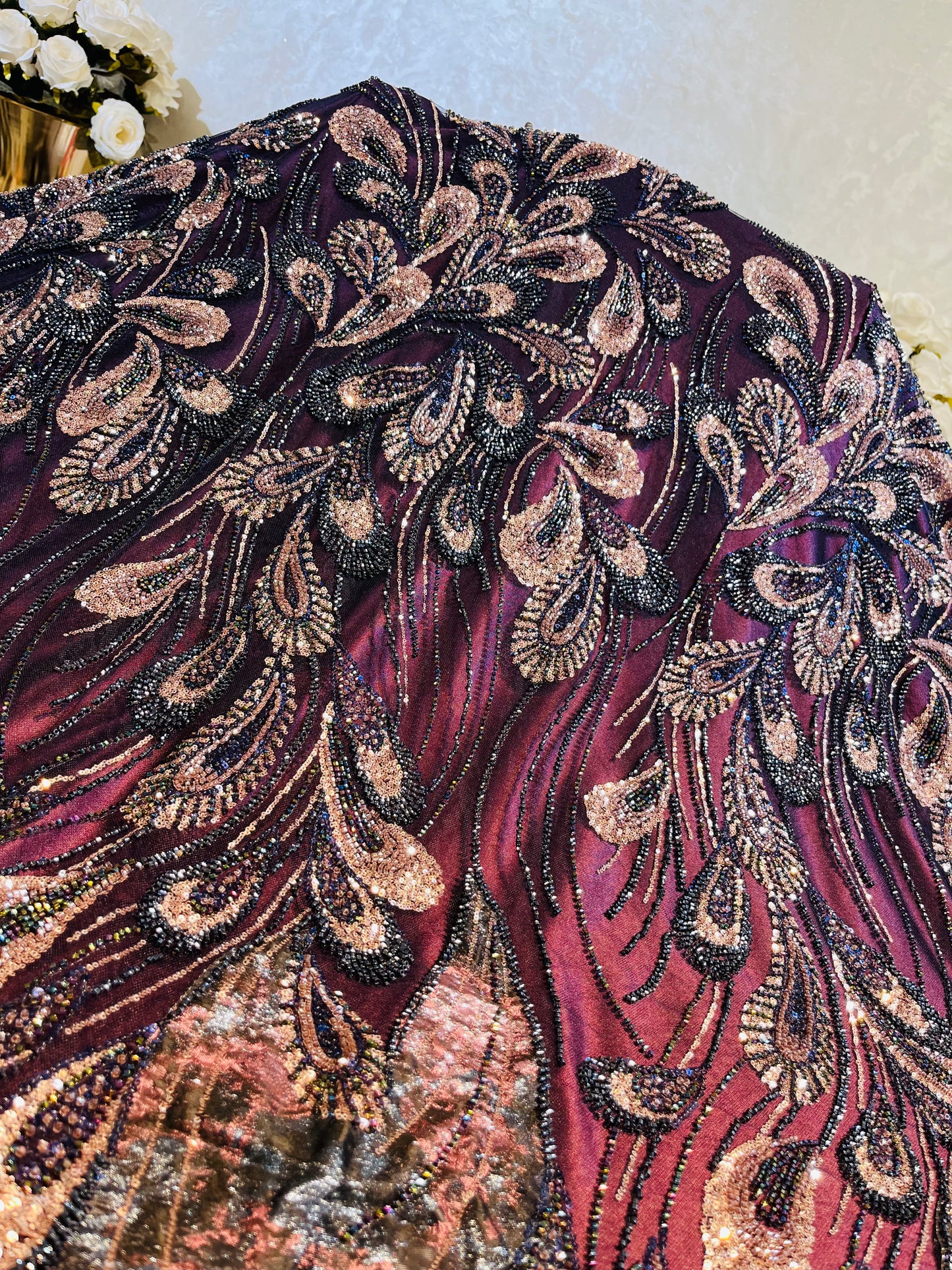 tissu mi brocart mi tulle travaillé